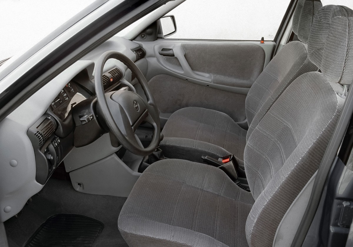Kultna Astra F – najprodavaniji model marke Opel, slavi 35 godina