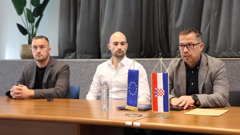 Klis nakon 33 godine napušta Čistoću: Stari kontejneri odlaze u povijest, svaka kuća dobiva svoje kante i vrećice