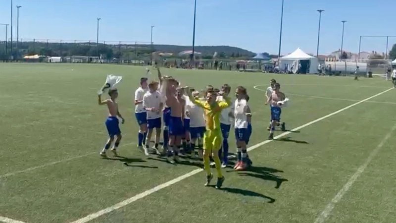 VIDEO: Pogledajte slavlje Hajdukovih 'tića' nakon pobjede protiv Dinama i osvajanja turnira