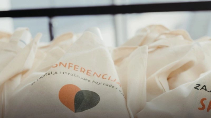 KONFERENCIJA U SPLITU Otvaraju se važna pitanja o djeci - kako se osjećaju i koliko kvalitetno spavaju