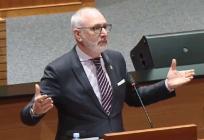 36 godina od povijesnih izbora: Opara o političkoj kulturi 90-ih i svojoj ulozi najmlađeg zastupnika