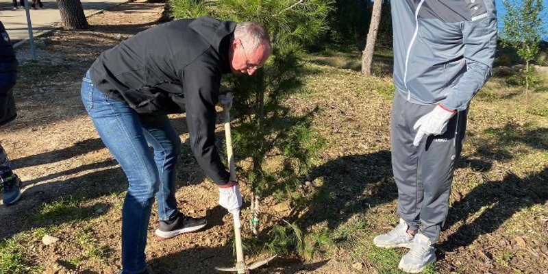 NIJE UTVRĐENA POVREDA PROPISA Gradonačelnik Puljak legalno sadio na Marjanu 