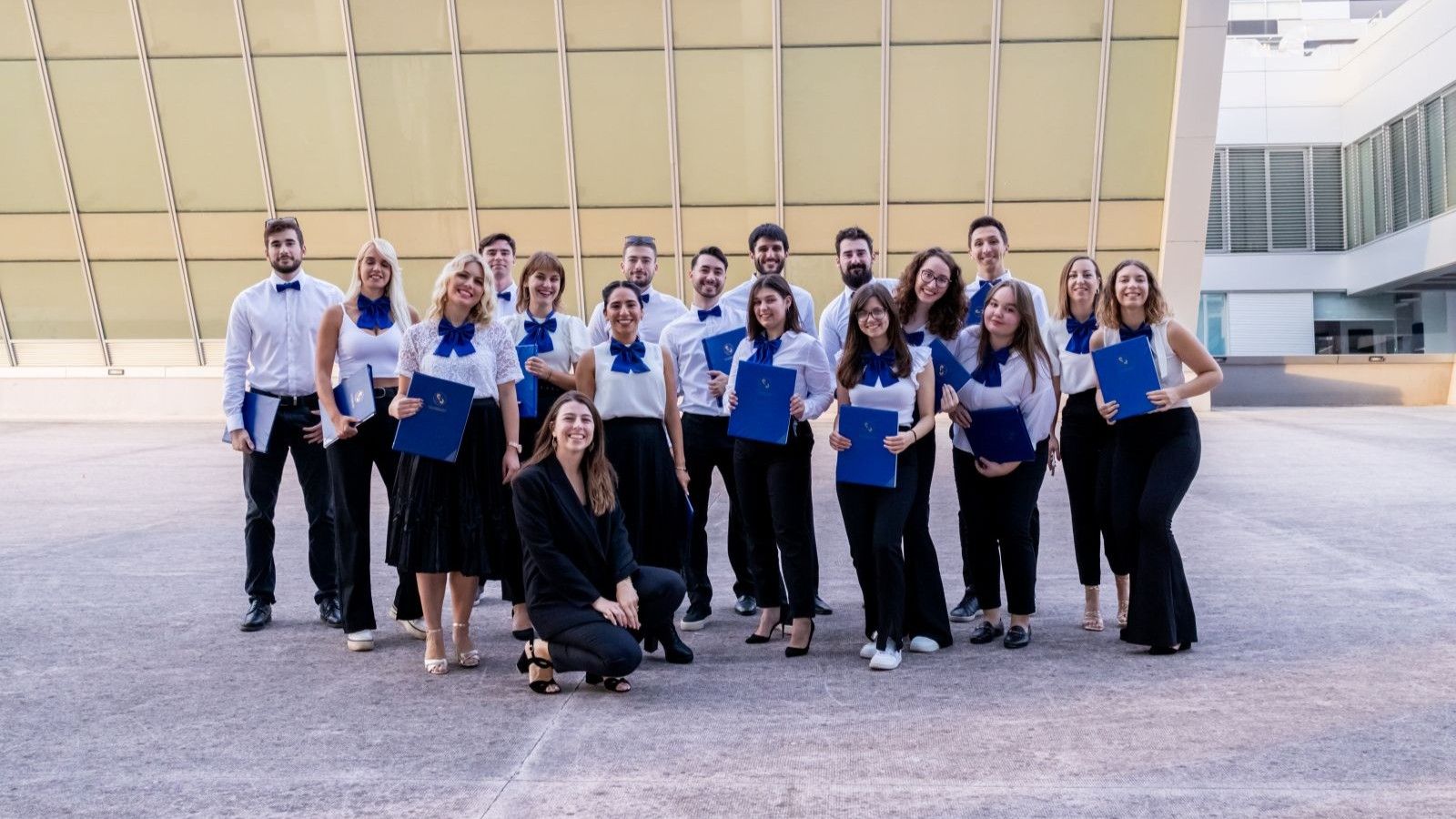 SLAVLJENIČKA GODINA Posebna izložba fotografija 'Ti si plavo mojih boja' povodom rođendana splitskog akademskog zbora
