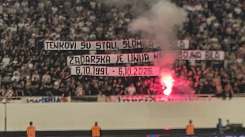 Navijačke skupine poslale poruku, poljudske tribine gromoglasno zapljeskale