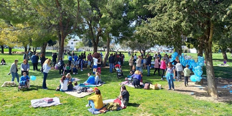 MJESEC SVJESNOSTI O AUTIZMU Od izložbe, sata autizma pa do stand up nastupa