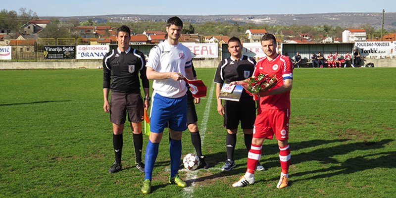 Zmijavci: RNK Split pobijedio Croatiju lijepim golovima Kvesića i Radotića