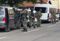 UŽIVO: IZVANREDNO STANJE U DRNIŠU Krije li se ovdje ubojica?
