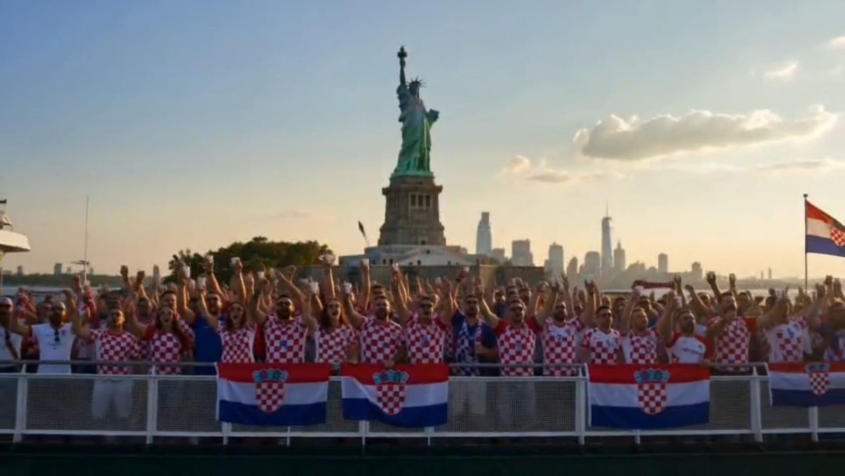 VIDEO Stigla nova navijačka pjesma 'Sto tisuća Hrvata', i legendarni Indijanac zavijen je u hrvatsku trobojnicu