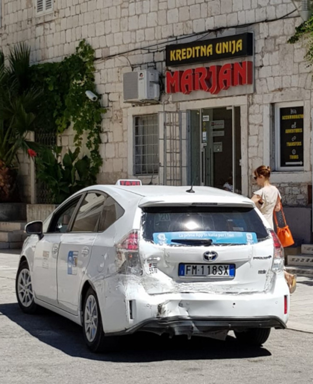 Taksi iz Italije u centru Splita: 'Doša je na odmor ubit koju kunu…'