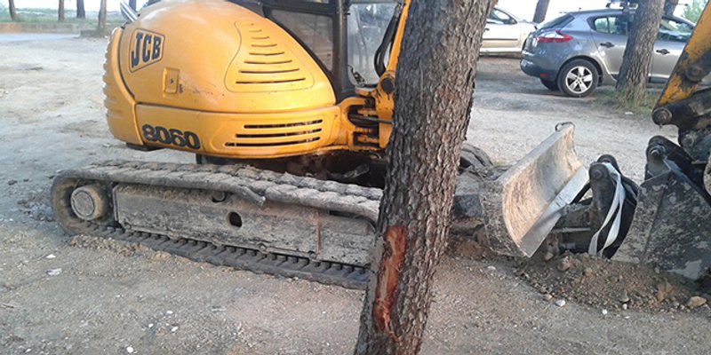 Slučaj Kaštelet: Tri kamiona, dva mala bagera i damper za dvije karijole zemlje?!