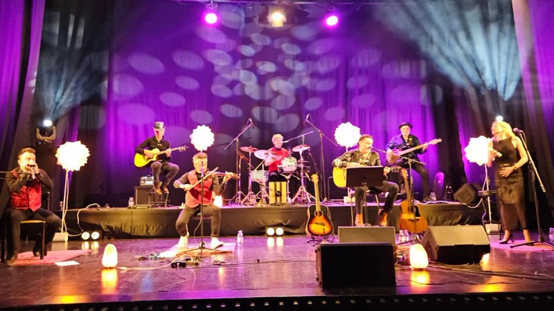 VIDEO: Sejo objasnio kako pametni Bosanac zove glupoga, pa starim hitom podigao splitsku publiku na noge