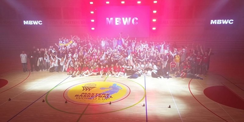 KOŠARKA Spektakularno završen Svjetski kup košarkaških veterana u Omišu