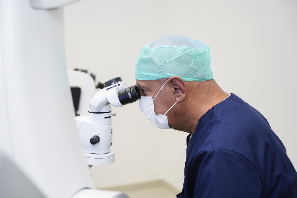 Dr. Dean Šarić, jedno od najvećih imena laserske korekcije vida, od sada je u Poliklinici Videa