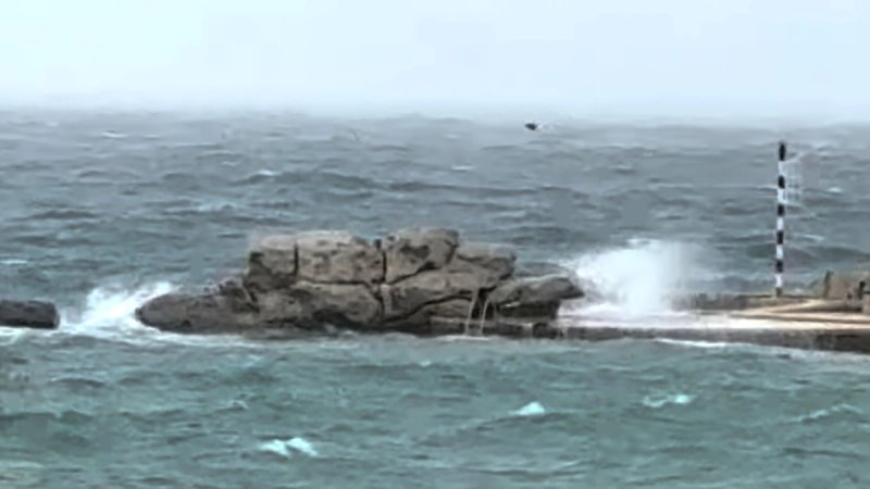 VIDEO: Bačvice danas bez piciginaša i šetača