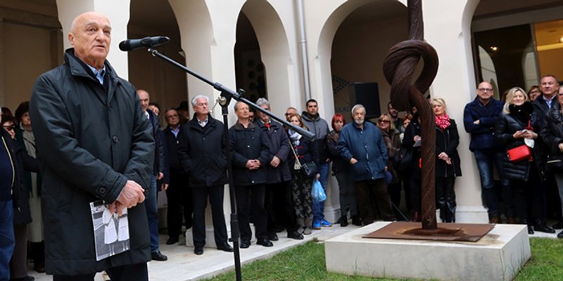 FOTOGALERIJA Sjajna izložba Feđe Klarića prikazuje i Facebook sedamdesetih