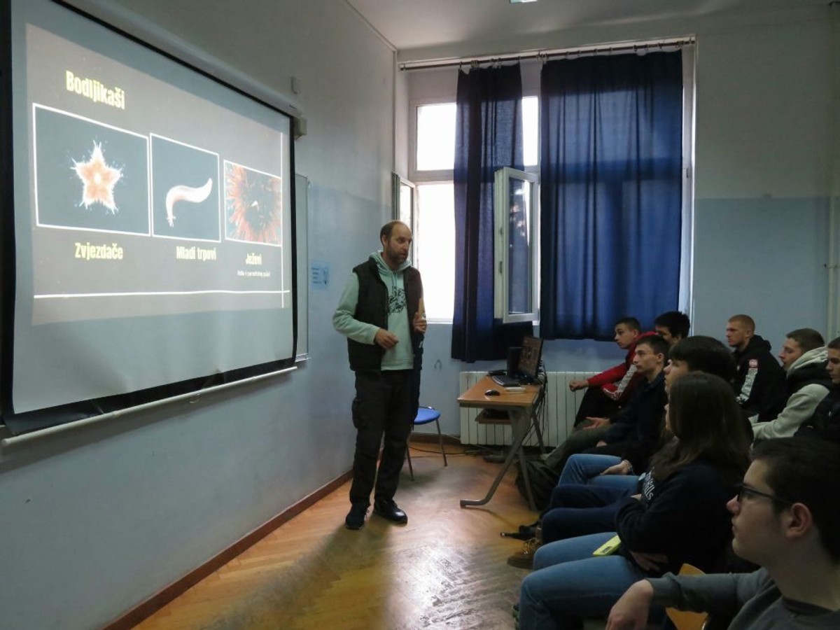 Izložba i predavanje Pere Ugarkovića