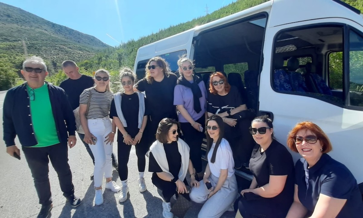 Studenti Filozofskog fakulteta u Zvjezdanom selu Mosor