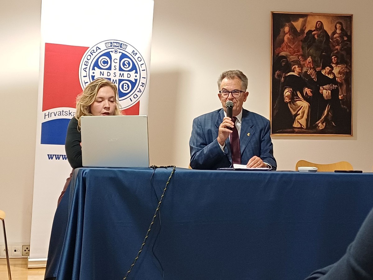 Raspravljalo se o povijesnoj ulozi pape Ivana Pavla II. u Splitu, evo što je istaknuto