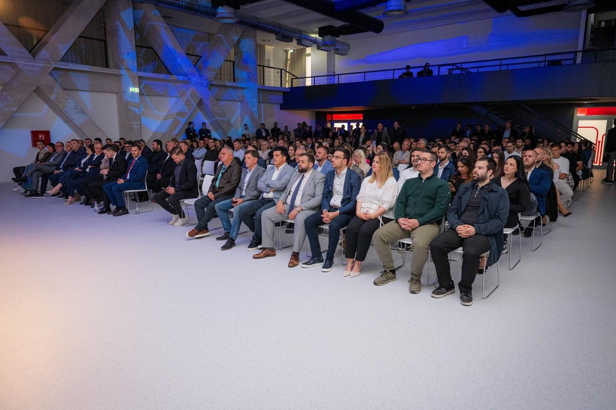 FOTOGALERIJA: U Splitu obilježena 35. obljetnica Mladeži HDZ-a