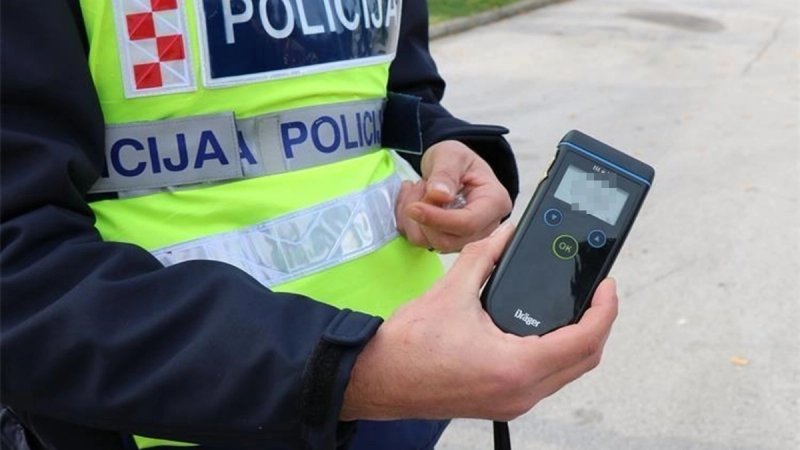 policija alkohol drager test