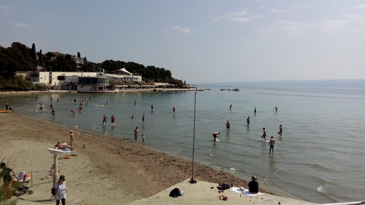 Na Bačvicama proljetno-ljetna idila