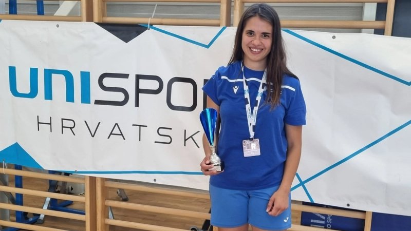 Zadarska studentica Paula Bačić, uspješna nogometašica i sutkinja: 'Lakše je polagati ispite nego suditi zaleđa'