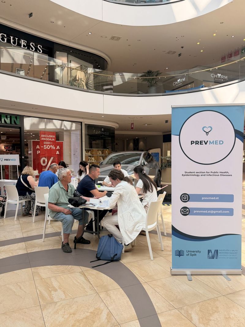 LJETO BEZ RIZIKA: U Mall of Splitu održana javnozdravstvena akcija studenata Medicinskog fakulteta