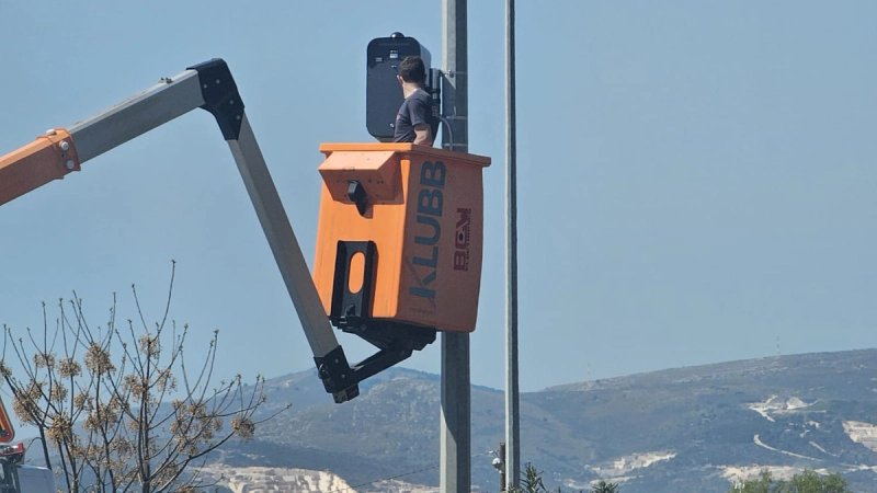 Nova kamera za nadzor brzine na cesti kroz Kaštela