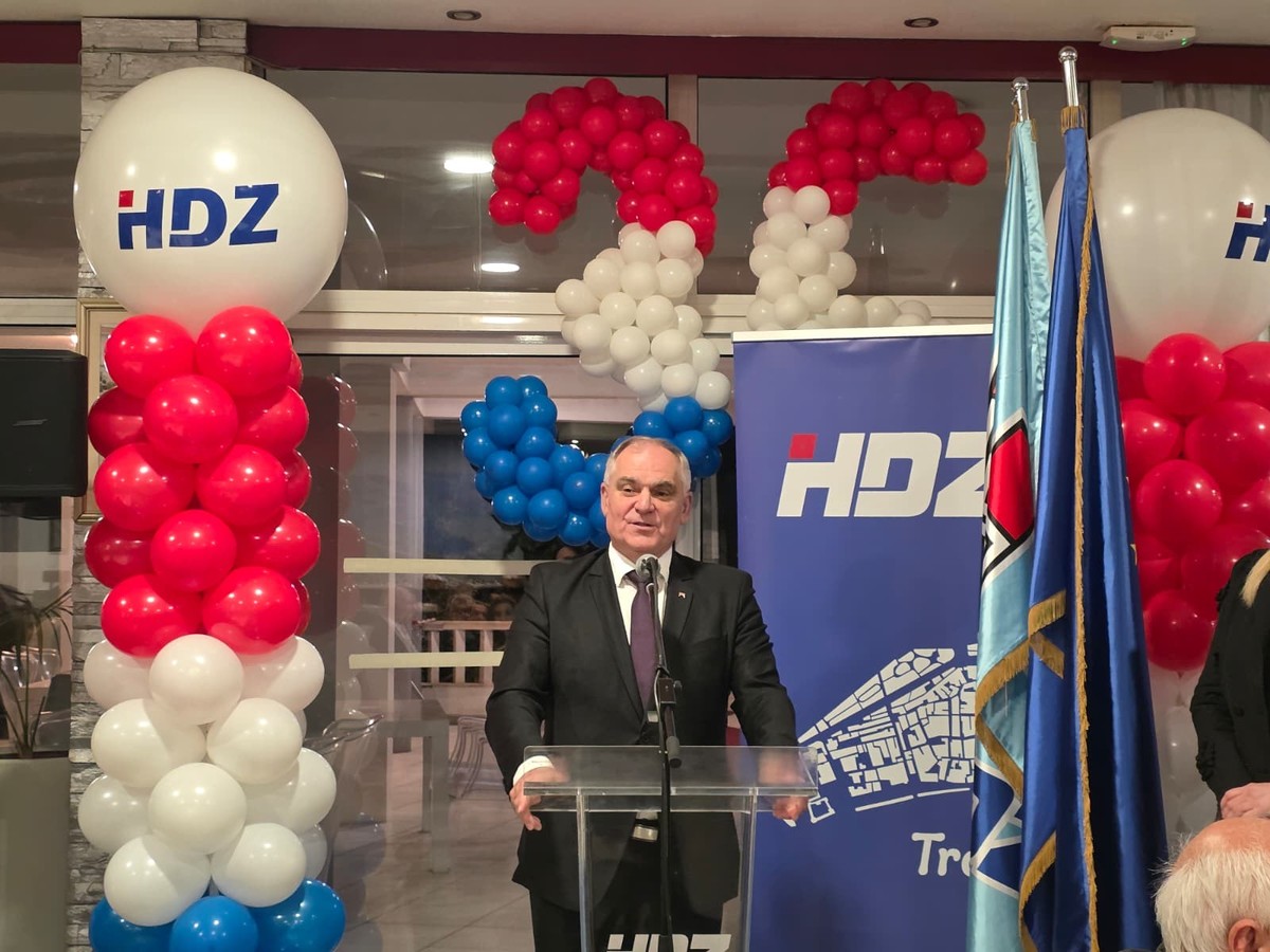 TROGIR: HDZ proslavio 36. obljetnicu uz podršku stranačkog vrha