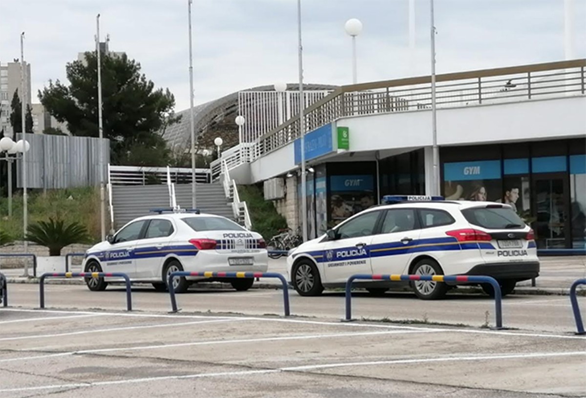 Uvredljiva poruka na Poljudu