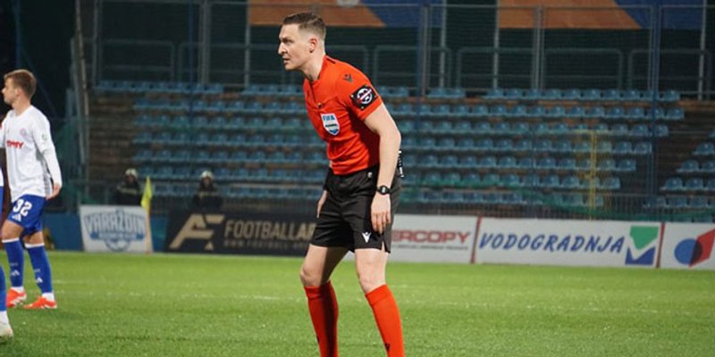 SUDAČKI EKSPERT: Odluke VAR suca Jovića da u obje situacije pozove suca su po meni dvojbene