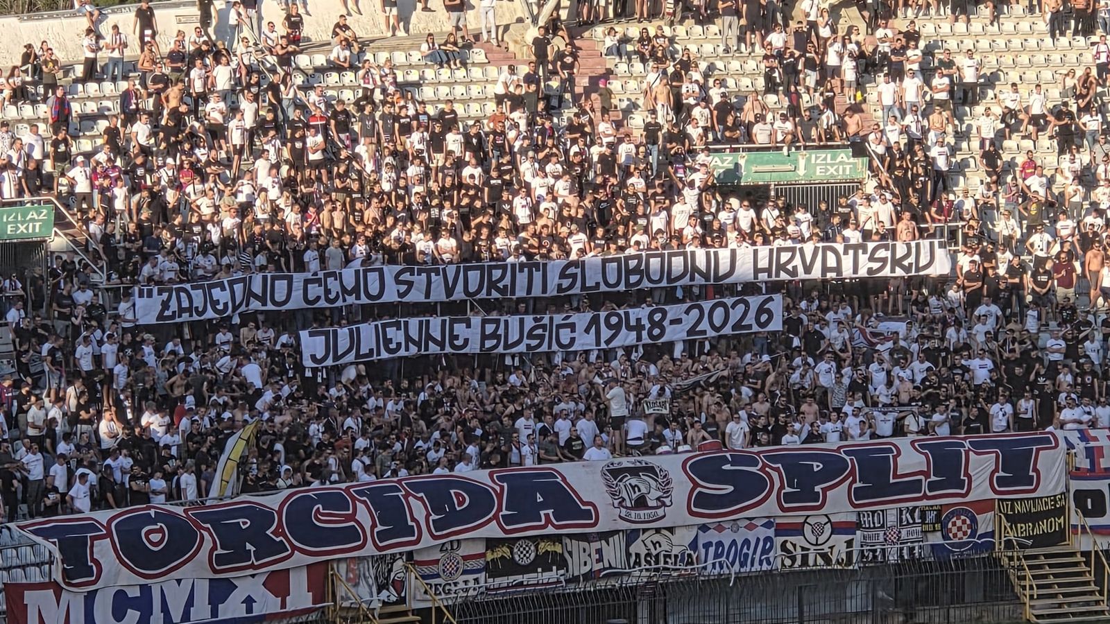 Torcida podigla poruku u čast Julienne Bušić