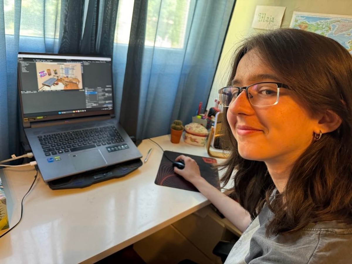 FOTO/VIDEO JEDNE OD MILIJUN: Dvije sestre školarke razvijaju igrice, već su na Google Storeu!