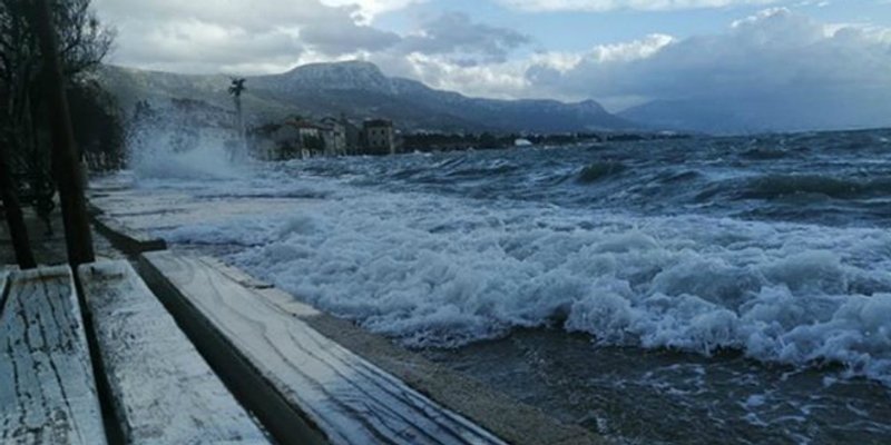 FOTOGALERIJA: Nevrijeme pogodilo Dalmaciju