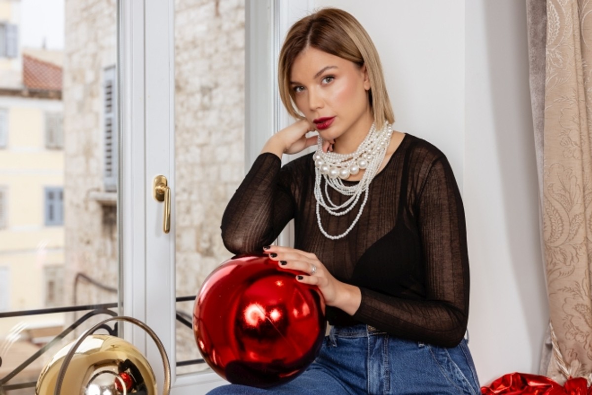 JOKER FASHION PORTFOLIO Blagdani u ritmu fashion hitova