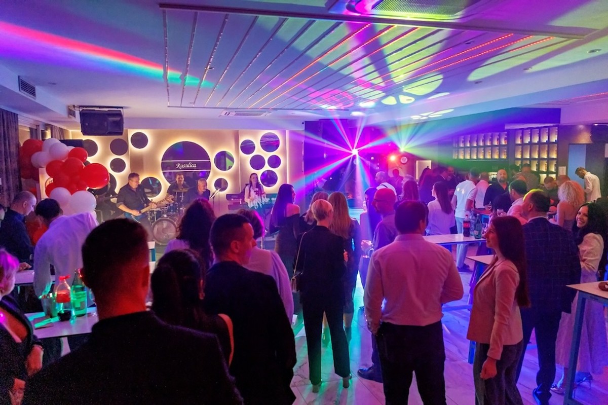 Vikend u Rusulici:  Kao na piru...