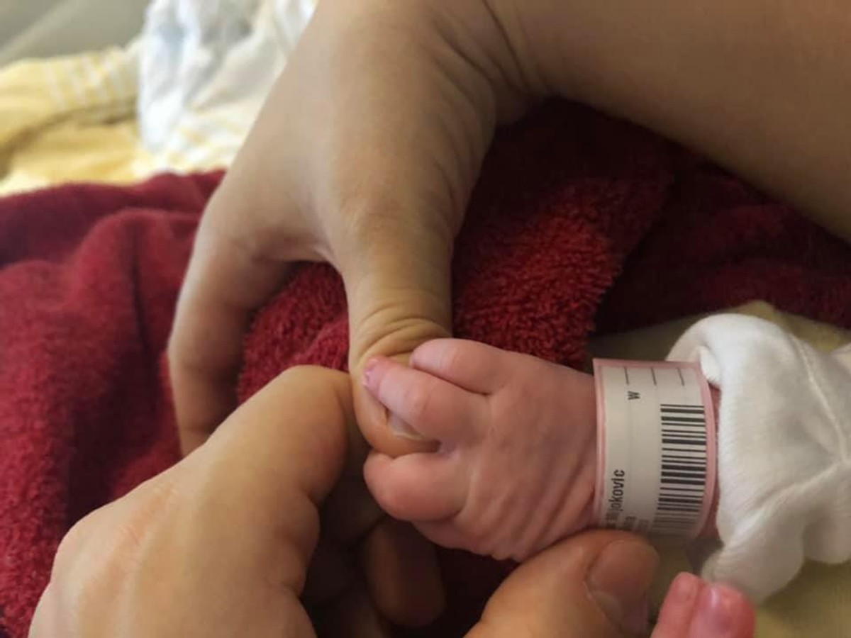 SIMONA (GOTOVAC) MIJOKOVIĆ 'Bila sam u paklu droge i prostitucije i vjera me spasila, a nakon jedne molitve zarastao mi je carski rez'