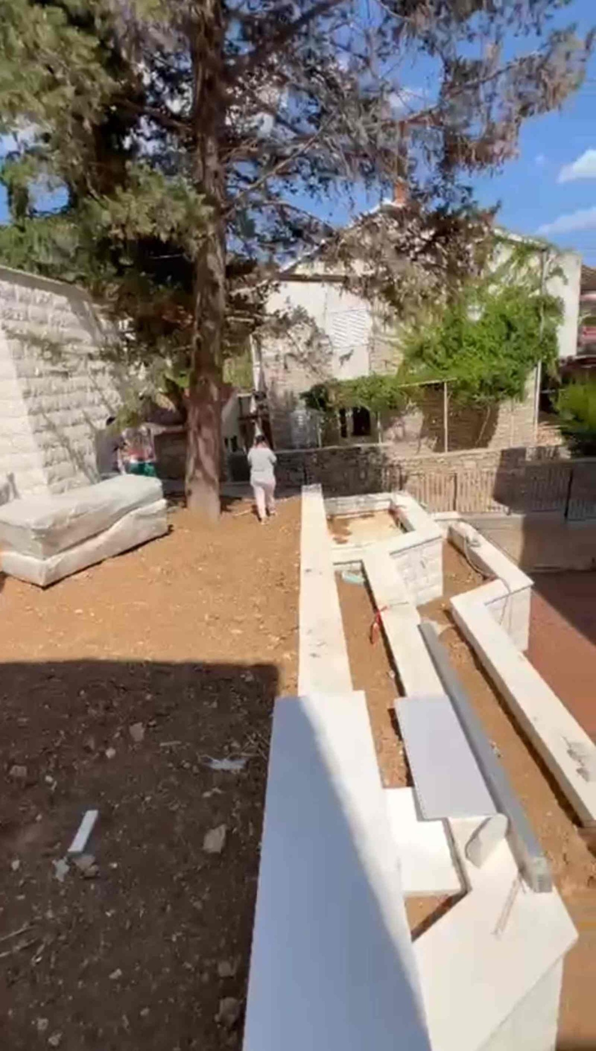 POSAO IZ SNOVA PRETVORIO SE U NOĆNU MORU: Došao sam na Brač raditi kao portir u hotelu s 5 zvjezdica, a završio sam na gradilištu