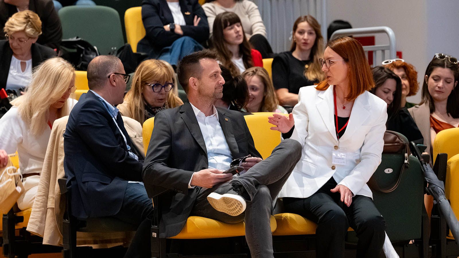 Kako zaštititi djecu online? Stručnjaci i učenici u Trogiru tražili odgovore