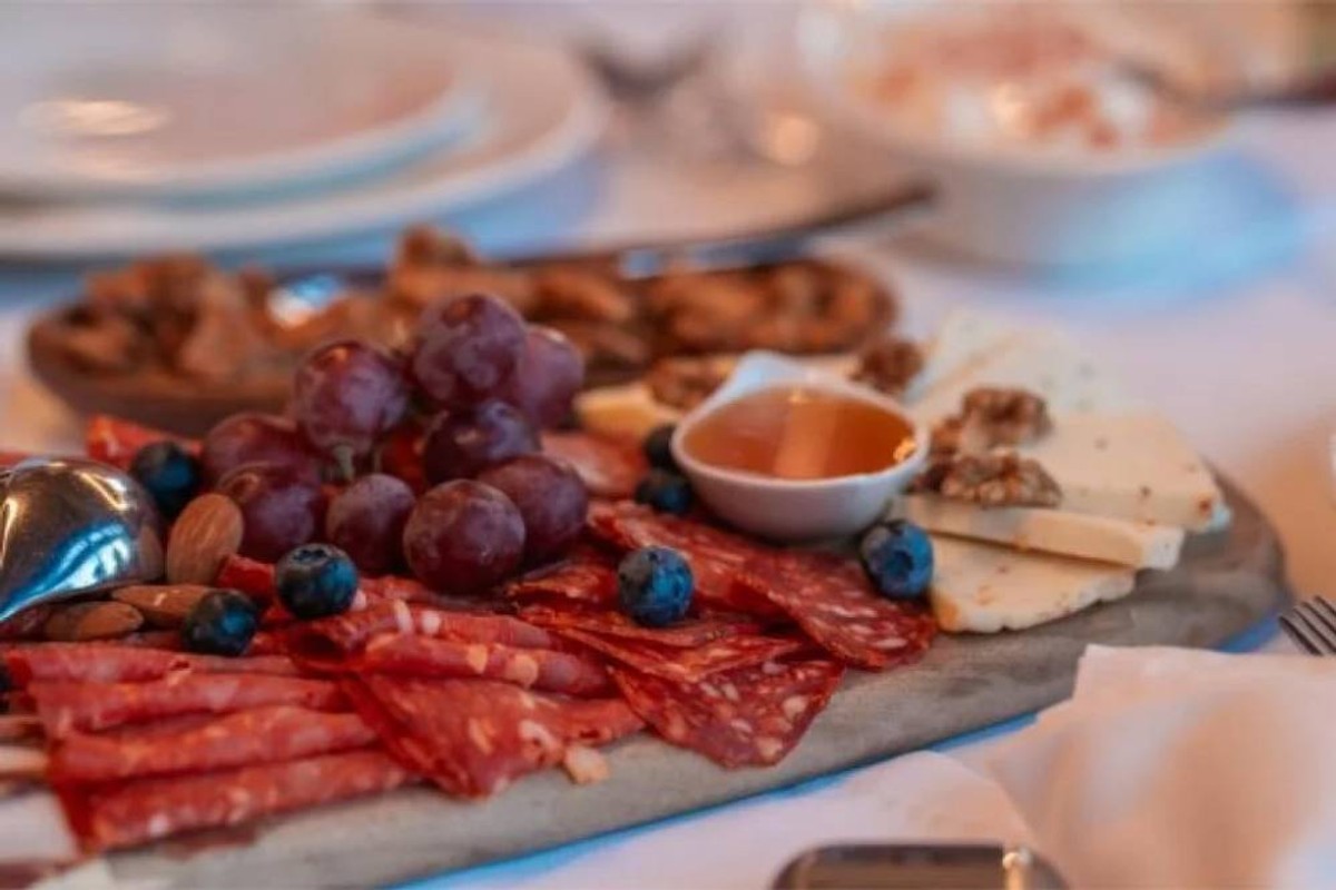 Od šarana na rašljama, meda, sira, vina do šljiva i rakije: Doživljaj više čeka vas ove jeseni