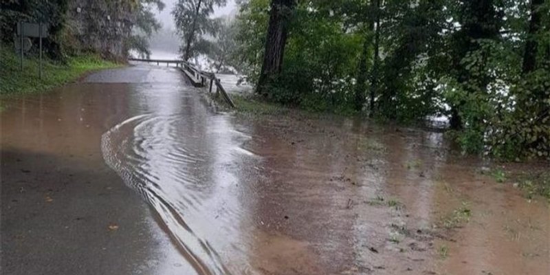Nevrijeme prozrokovalo golemu štetu, poplavljene kuće i u Dalmaciji