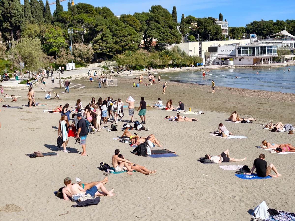 Ponedjeljak na Bačvicama