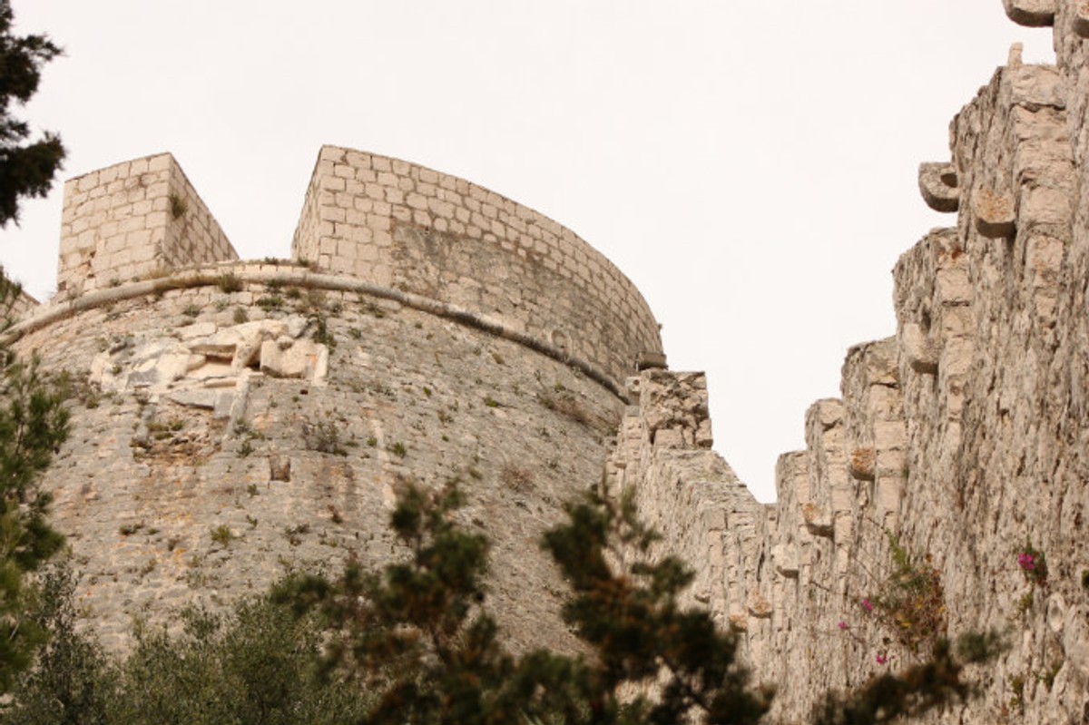 Pročitajte kako je alžirski beg Uluč-Ali napao Hvar i koje su se sve svjetske sile borile za otok