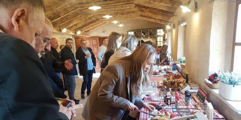 B2B SUSRETI Domaći dalmatinski proizvodi na stolovima hotela i restorana
