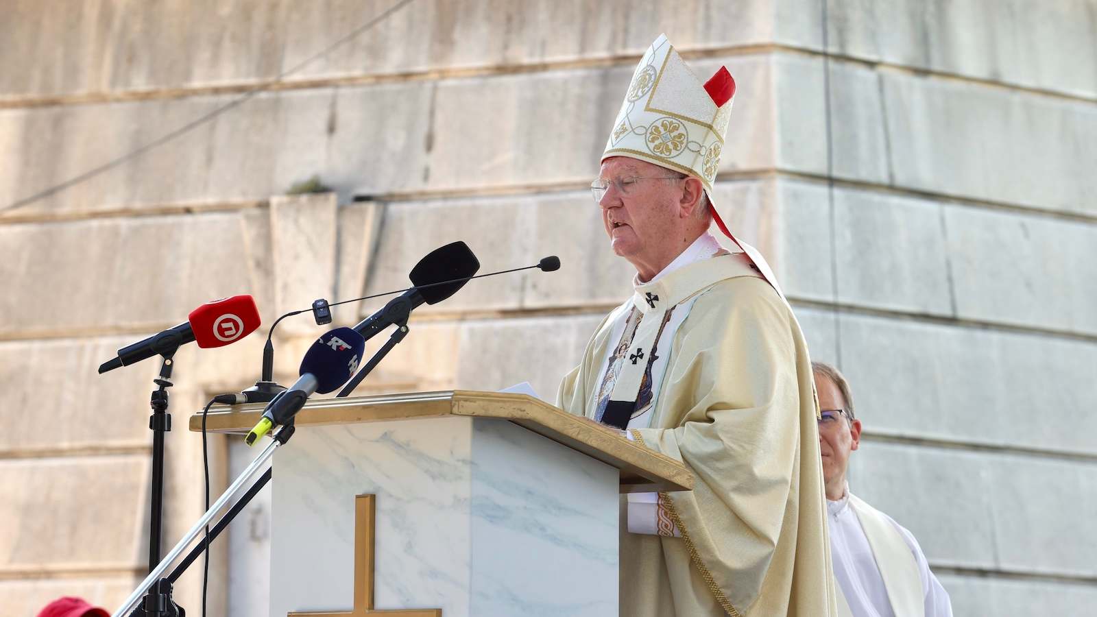 NADBISKUP KRIŽIĆ PREDVODIO MISU U SOLINU: 'Svako dijete u sebi nosi neki Božji plan'