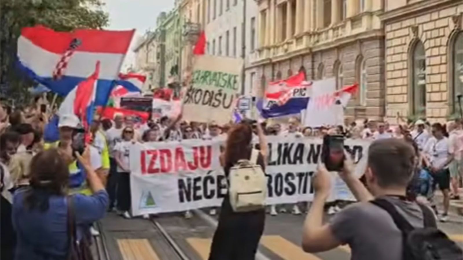 VIDEO Pogledajte koliko je ljudi došlo na prosvjed!