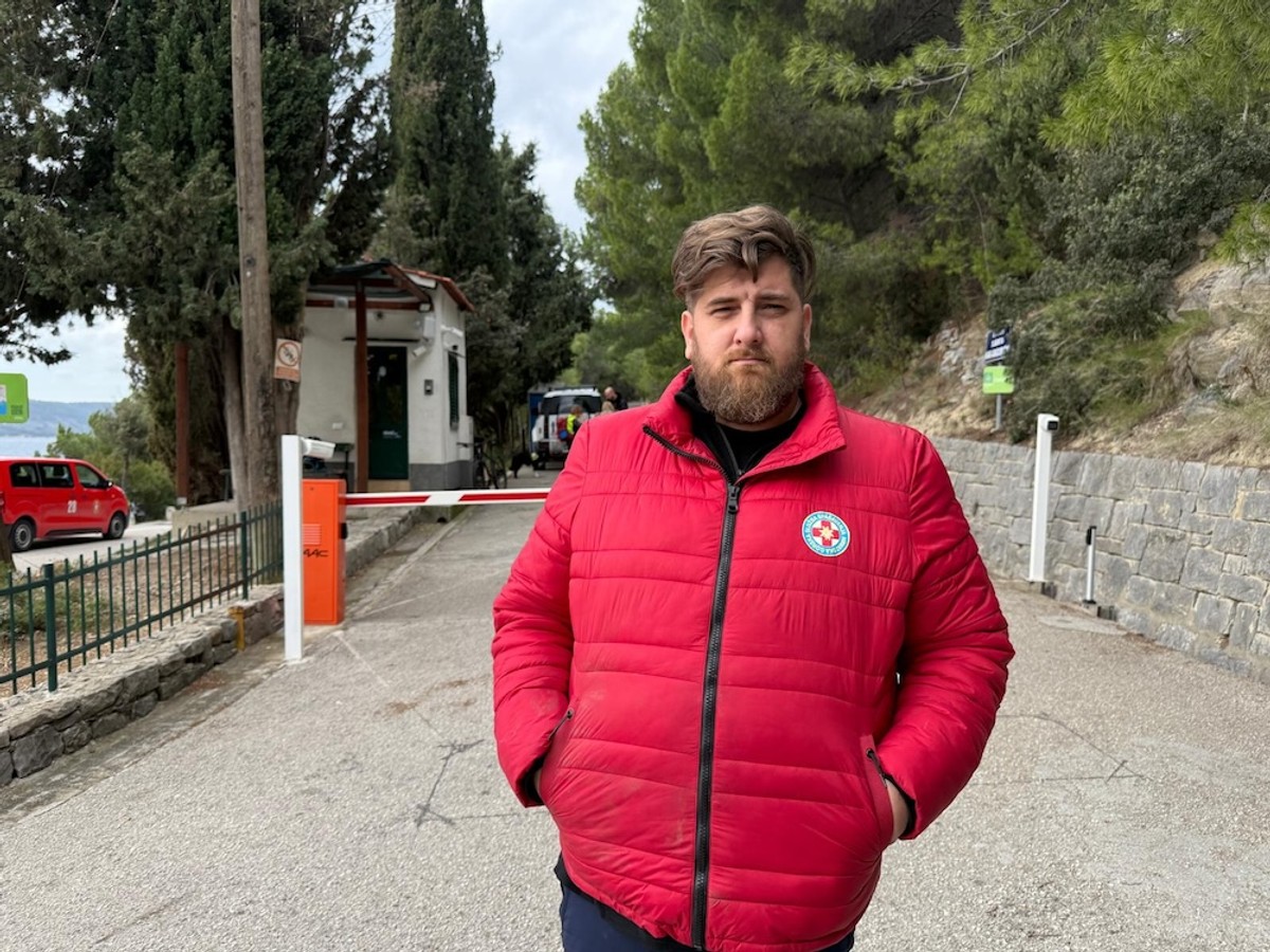 INTENZIVNA POTRAGA NA MARJANU: Više od 60 ljudi, dronovi i psi traže dječaka