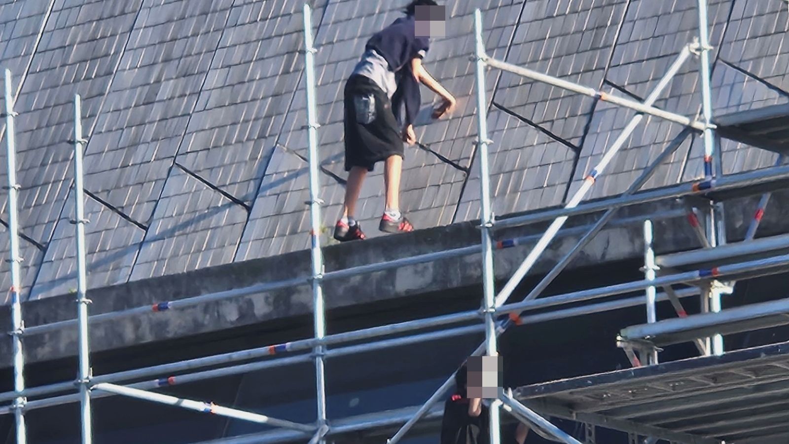 UPOZORENJE S GRIPA 'Maloljetnici se penju po skelama, bit će kasno kad se dogodi zlo'