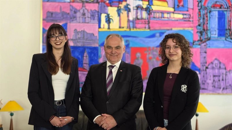 Župan Boban ugostio splitske učenice koje su predstavljale Hrvatsku na međunarodnom modelu UN-a: 'Doprinosite ugledu naše države'