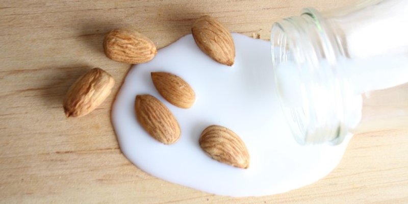 RECEPT Napravite sami bademovo mlijeko